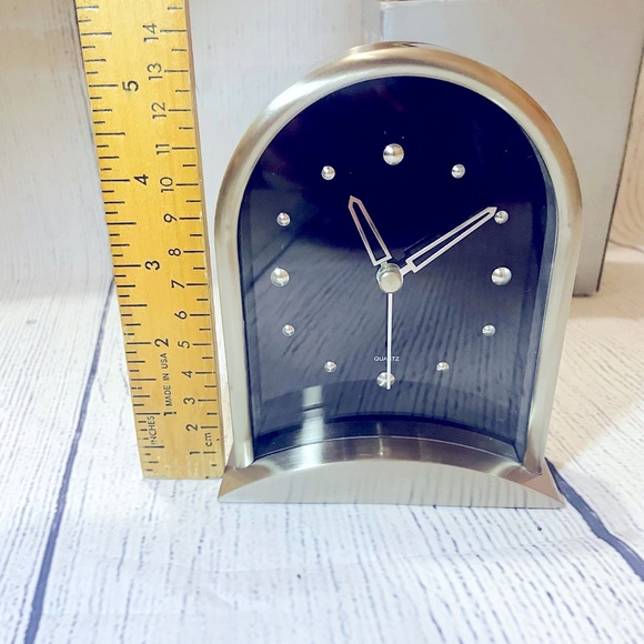 Vintage Quartz silver desktop protonix Clock - Picture 1 of 8